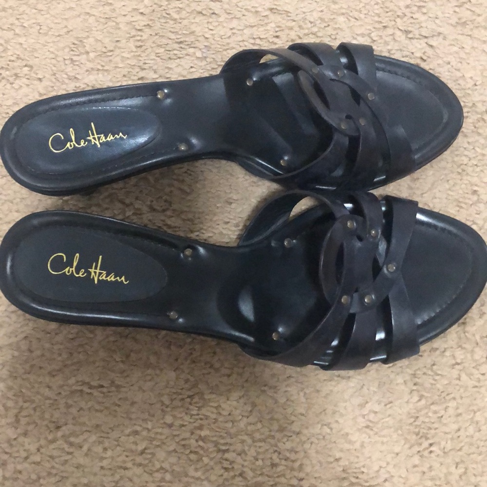 Black Cole Haan kitten heels